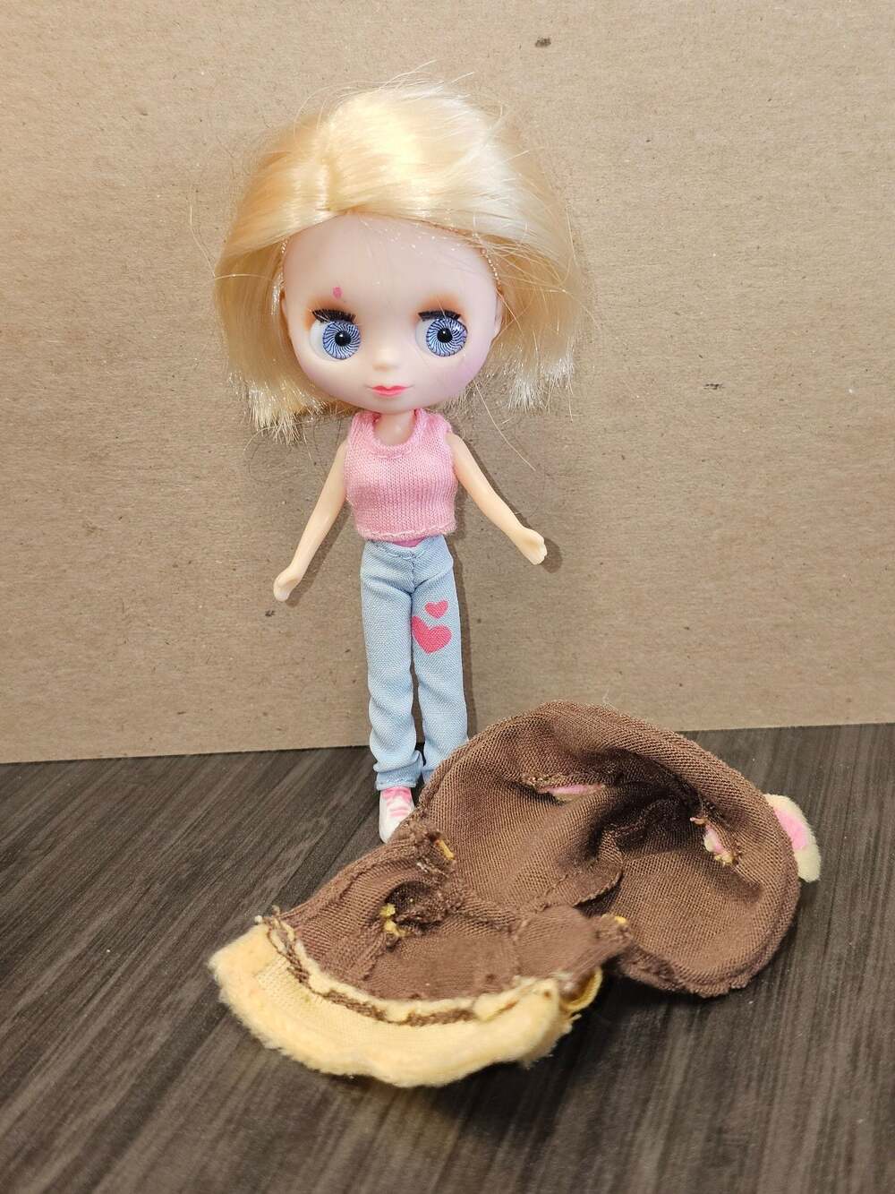 Hasbro Littlest Pet Shop LPS Blythe Doll with Bear Hoodie Outfit